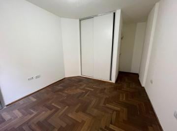 habitación con piso parquet · Dpto C Balcón en Nva Córdoba