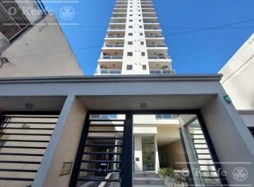 Departamento · 75m² · 3 Ambientes · 1 Cochera · Departamento en Alquiler 3 Ambientes con Cochera - Quilmes Centro