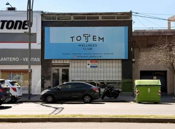 Local comercial · 649m² · Local Comercial en Alquiler en Barrio Echesortu