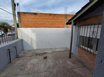 Casa en Alquiler de 4 ambientes Burzaco · Casa en Alquiler S/calle Alem a m de Av Espora