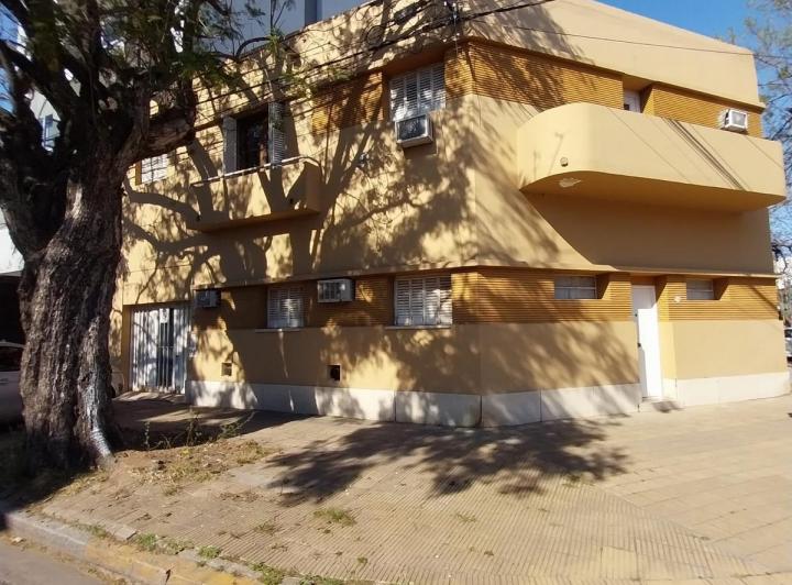 Casa · 171m² · 7 Ambientes · 1 Cochera