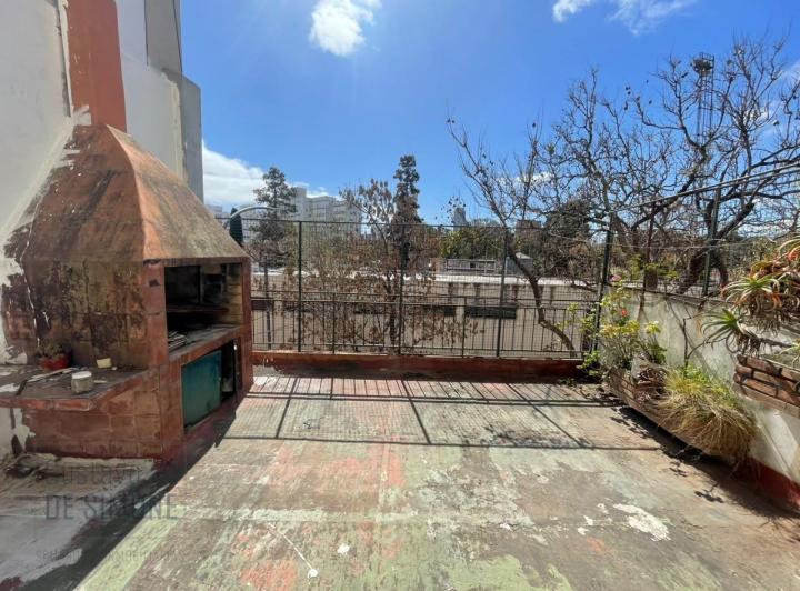 Casa · 200m² · 5 Ambientes