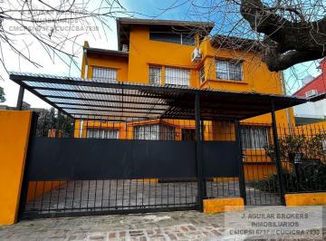 Casa · 177m² · 6 Ambientes · 2 Cocheras · Casa en Muñiz