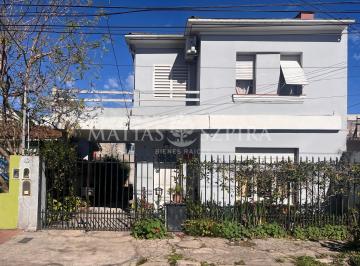 PH · 77m² · 4 Ambientes · 1 Cochera · PH en Castelar Sur Excelente Ubicación