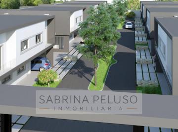 Casa · 90m² · 3 Ambientes · 1 Cochera · Venta Duplex 3 Ambientes con Cochera y Patio Ituzaingo Norte Condominio Convives