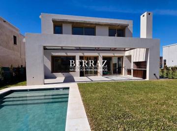 Casa · 317m² · 6 Ambientes · 3 Cocheras · Casa Venta 5 Dorm. Lote de 558 m² Barrio Carpinchos, Nordelta, Tigre