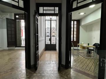 Casa · 400m² · 8 Ambientes · Casa en Alta Córdoba, Uso Comercial Sobre Jerónimo L. Cabrera