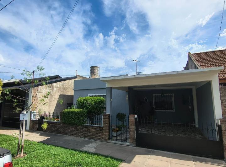 Casa · 160m² · 4 Ambientes · 1 Cochera