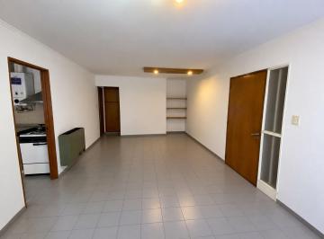 Departamento · 70m² · 4 Ambientes · Departamento en Alquiler en Nueva Córdoba, 2 Dorm., Excelente Ubicación.