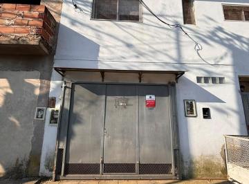 Bodega-Galpón · 210m² · 2 Ambientes · 1 Cochera · Galpón en Ingeniero Adolfo Sourdeaux