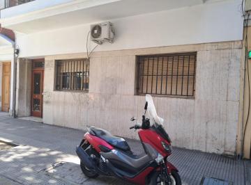 Departamento de 3 ambientes, Palermo · Departamento 3 Ambiente C/patio, 2 Entradas, Planta Baja Al Frente, No Es Apto P