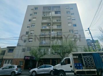 Departamento · 84m² · 5 Ambientes · 1 Cochera · Venta Departamento 3 Dorm. + Cochera Neuquén Centro