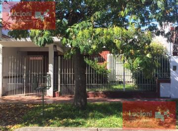 Casa · 100m² · 3 Ambientes · Alberdi Al 900 - Casa con 2 Dorm. Zona Residencial Muñiz