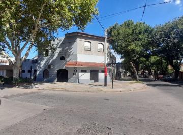 Casa de 1 ambiente, Rosario · Venta Casa 2 Dorm. 2 Baños. Cochera. Local. (Saavedra 300)