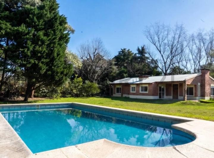 Casa · 177m² · 5 Ambientes · 1 Cochera