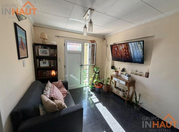 Casa · 147m² · 6 Ambientes · 1 Cochera