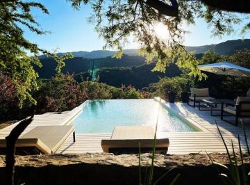 Casa · 200m² · 4 Ambientes · 2 Cocheras · Venta Casa Exclusiva en Reserva Natural de Cordoba