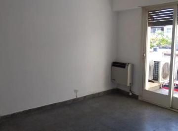 Departamento · 38m² · 2 Ambientes · Departamento 2 Amb Al Fvrente C/ Balcon