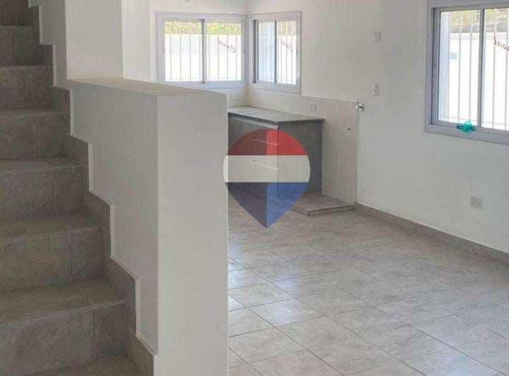 Casa · 80m² · 3 Ambientes · 2 Cocheras