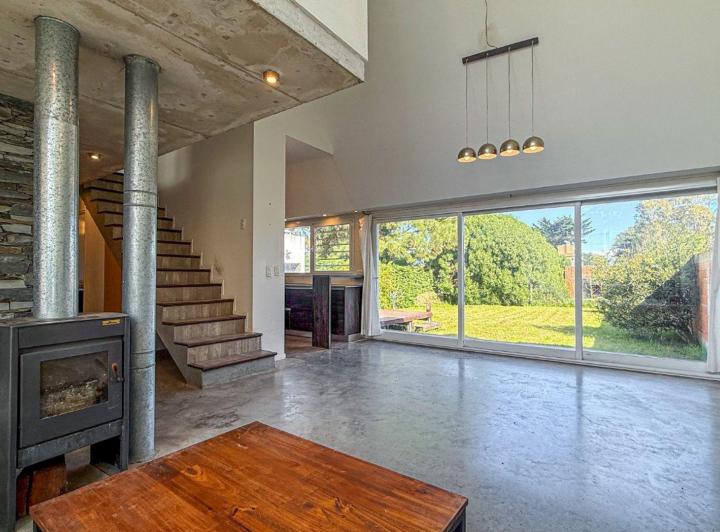 Casa · 149m² · 5 Ambientes · 1 Cochera