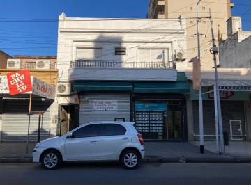 Oficina comercial de 4 ambientes, Avellaneda · Departamentro Uso Profesional o Comercial en El Centro de Wilde!