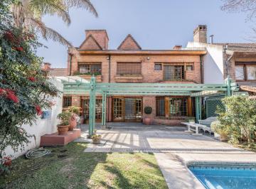 Casa · 316m² · 8 Ambientes · 2 Cocheras · Venta Casa Florida Vicente Lopez 4 Dorm. Escritorio Jardín Pileta Parrilla Garage 4 Autos
