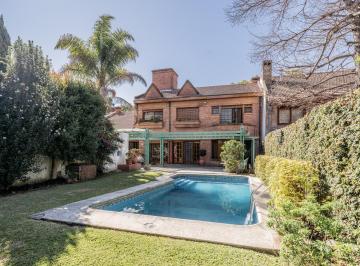 Casa · 316m² · 8 Ambientes · 2 Cocheras · Venta Casa Florida Vicente Lopez 4 Dorm. Escritorio Jardín Pileta Parrilla Garage 4 Autos