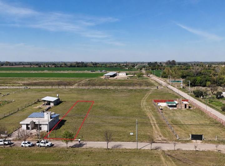 Terreno · 1672m²