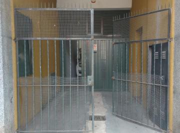 Bodega-Galpón · 135m² · 1 Ambiente · Galpón 160 m² con Dependencias, Oficina y Cochera Para + 2 Veh