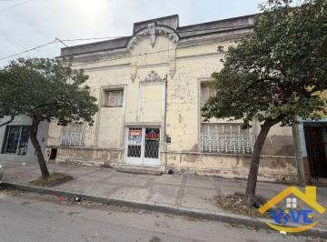 Casa de 6 ambientes, Córdoba · Casa en Venta en San Vicente
