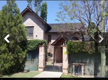 Ingreso · Excelente! Casa Quinta, con Pileta Mucho Sol