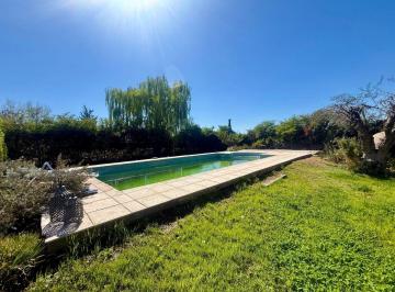 Casa de 5 ambientes, La Primavera · Casa 3 Dorm. con Pileta en Barrio Cerrado, Guaymallén