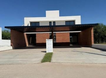 Departamento de 7 ambientes, Córdoba · Alquiler Dúplex a Estrenar Tres Dorm. Mansos del Sur
