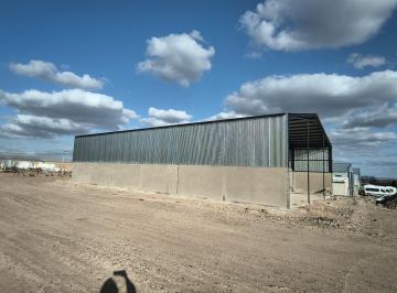 Bodega-Galpón · 288m² · 1 Ambiente · Alquiler de Galpón en Zona Industrial de Plottier