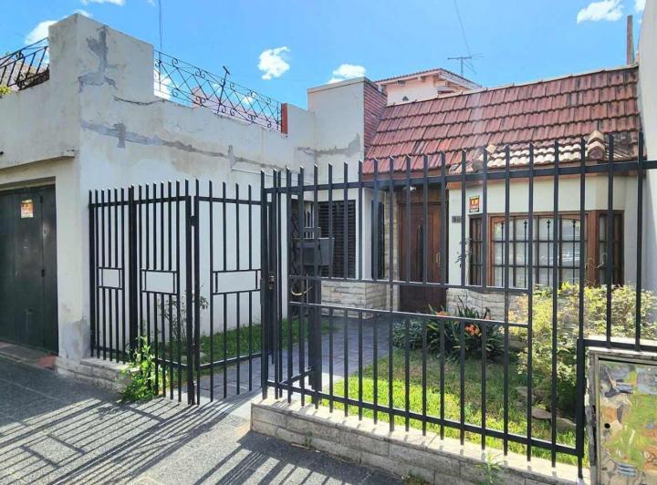 Casa · 72m² · 3 Ambientes · 1 Cochera