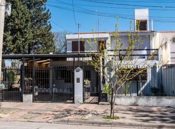 Casa · 150m² · 5 Ambientes · 1 Cochera · Casa Venta Parque Belgrano 4 Dorm.