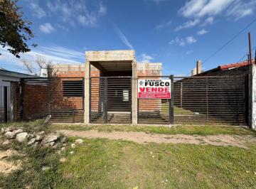 Terreno · 233m² · ¡Oportunidad Unica! Lote con Mejoras a m de La Av Principal de Pontevedra