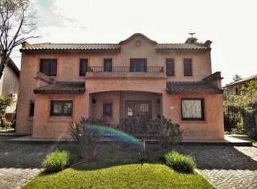 Casa · 328m² · 6 Ambientes · Casa Chalet en Alq. Temporario en Santa Maria de Tigre, Rincón de Milberg, Tigre