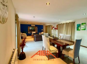 Casa · 260m² · 4 Dormitorios · 2 Cocheras · Alquila Casa 4 Dorm. en Barrio Privado Costa Azul