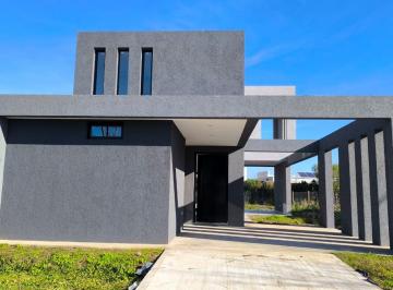 Casa · 126m² · 4 Ambientes · 1 Cochera · Propiedad a Estrenar Barrio San Ramon, Pilar
