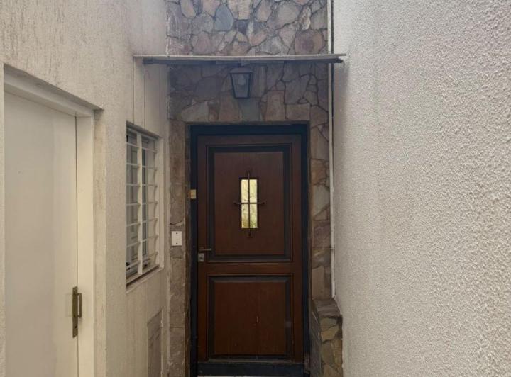 Casa · 81m² · 4 Ambientes