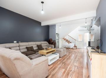 Casa · 170m² · 6 Ambientes · Venta Casa 6 Amb Merlo C/ Pileta y Parque