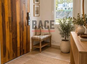 Casa · 295m² · 6 Ambientes · 2 Cocheras · Venta Casa B° El Vergel - Ruta 7 (Km 6.3) - Camino a Centenario - Neuquen.