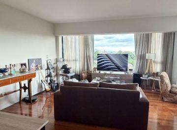 Departamento de 4 ambientes, Ciudad de Mendoza · Depto en Venta - 2 Dorm. - Edificio Presidente Av Sarmiento | Vistas a La Plaza y Cordillera