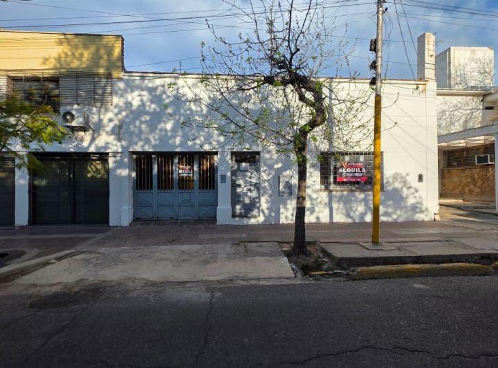 Local comercial · 150m² · 8 Ambientes · 1 Cochera
