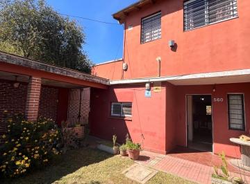 Casa · 145m² · 4 Ambientes · 2 Cocheras · Casa en Venta Longchamps