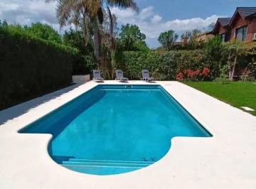 Casa · 600m² · 6 Ambientes · Casa con Pileta Nautico Escobar Country Club