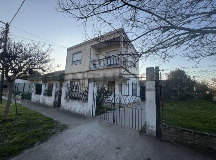 Casa · 119m² · 4 Ambientes · 1 Cochera