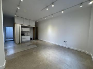Oficina comercial · 44m² · 1 Ambiente · Apto Profesional - Patio Interno y Muy Luminoso - Sum y Laundry - Ideal Showroom