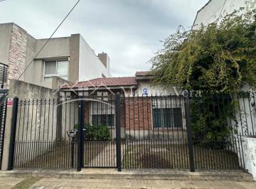 Casa de 3 ambientes, Quilmes · Venta Apta Crédito//casa en Quilmes Oeste